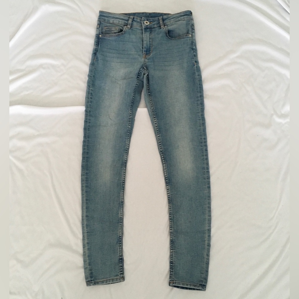 H&M Light blue skinny jeans